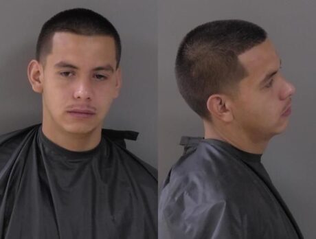 Man threatens to kill woman, child; charged after standoff with deputies