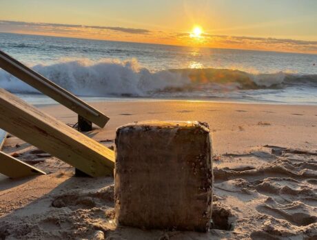 Powder cocaine packages wash ashore in Vero Beach