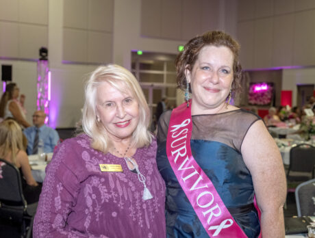 Pink in Paradise – Colorful crowd unites to fight cancer