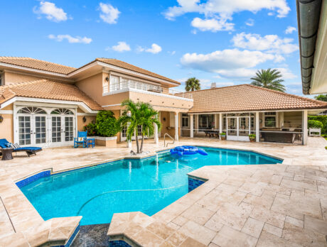 Beautiful between-the-bridges home ideal for entertaining