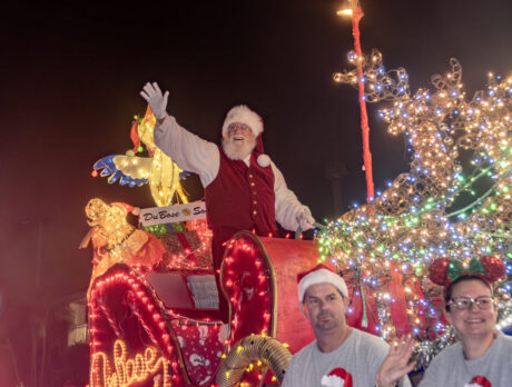 Joyous ‘Christmas Parade’ ushers in holly jolly spirit