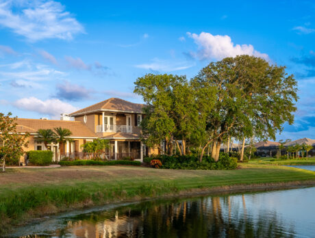 River Club hideaway features expansive water views